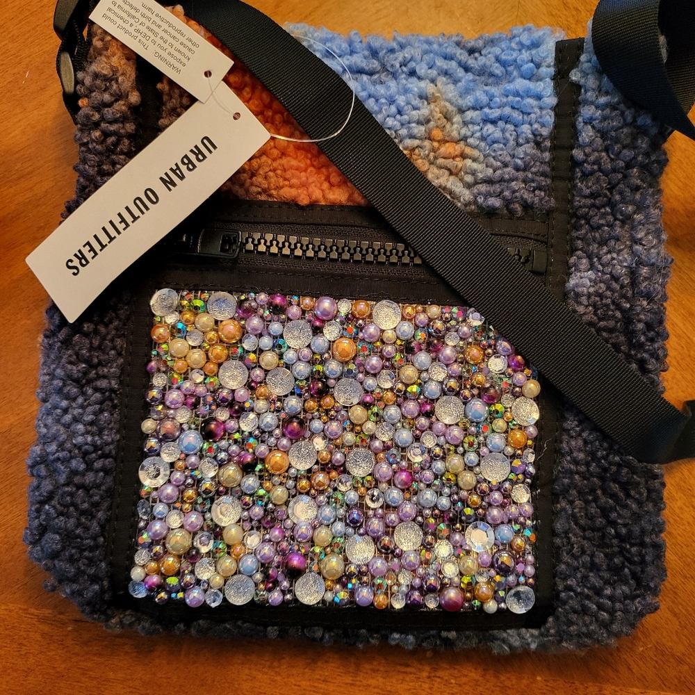 Crossbody bedazzled purse